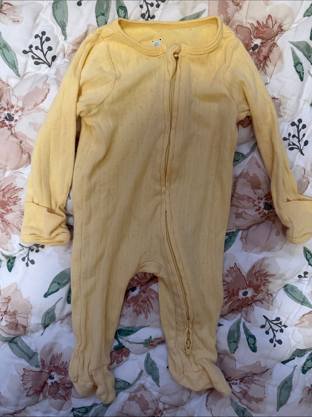 Yellow Sleep & Play